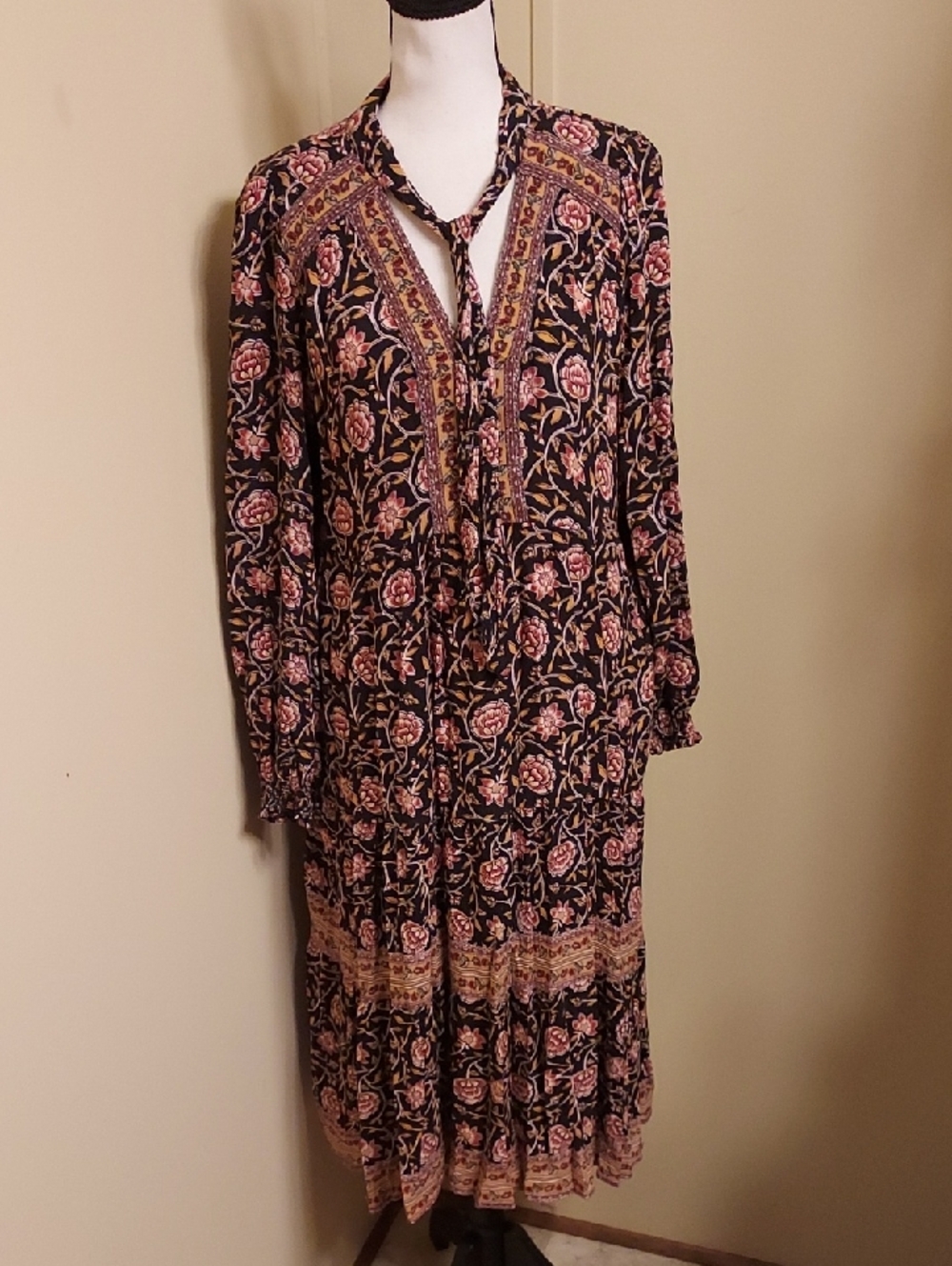 Knox Rose Boho Floral Long-Sleeve Tie-Neck Dress